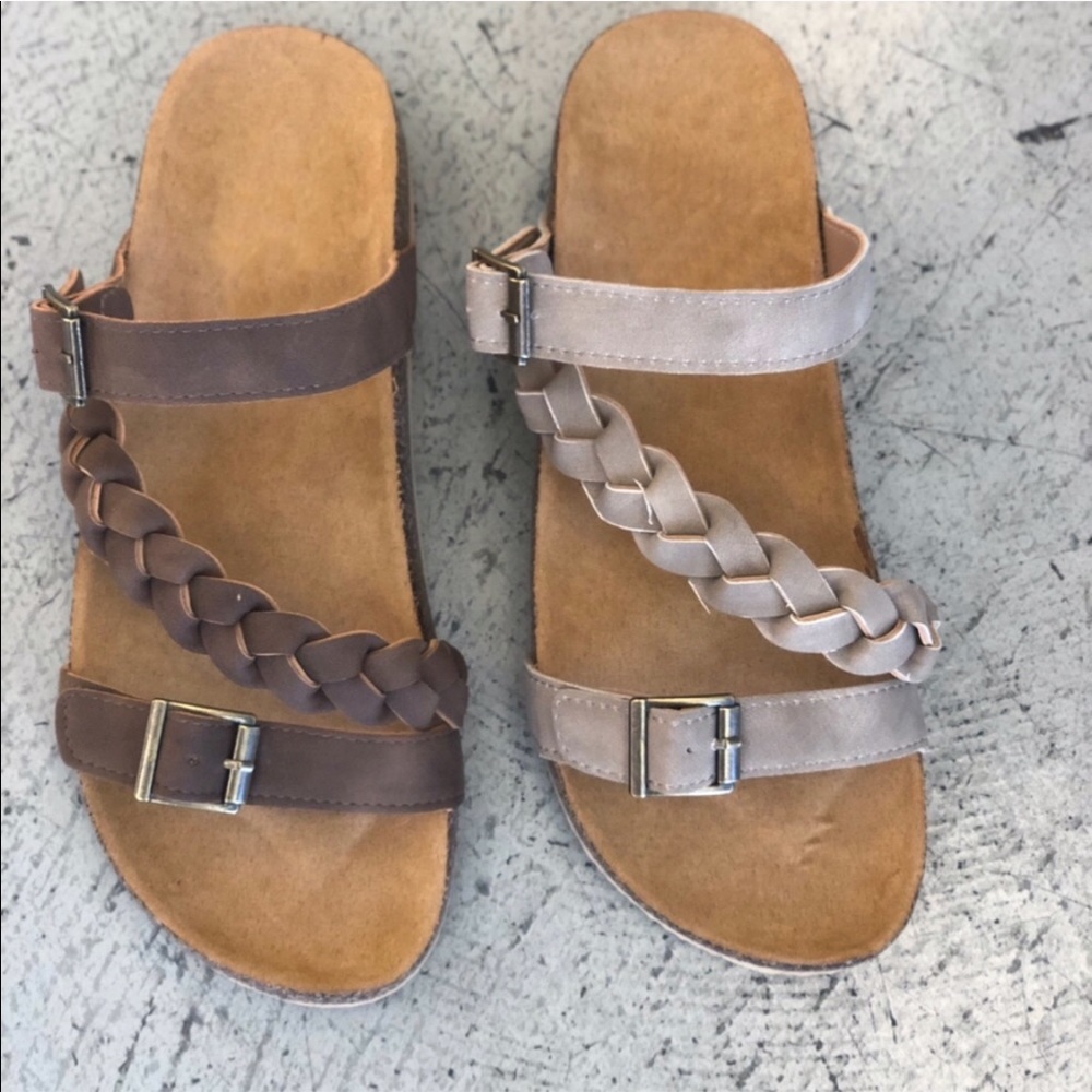 LAST 5.5‼️BROWN BRAIDED SANDALS FLATS - SHOE - Picture 3 of 3